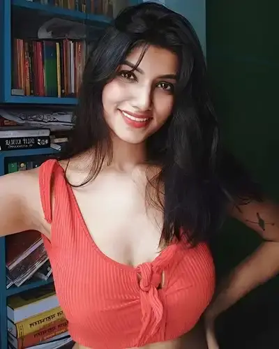 Old City Call Girl